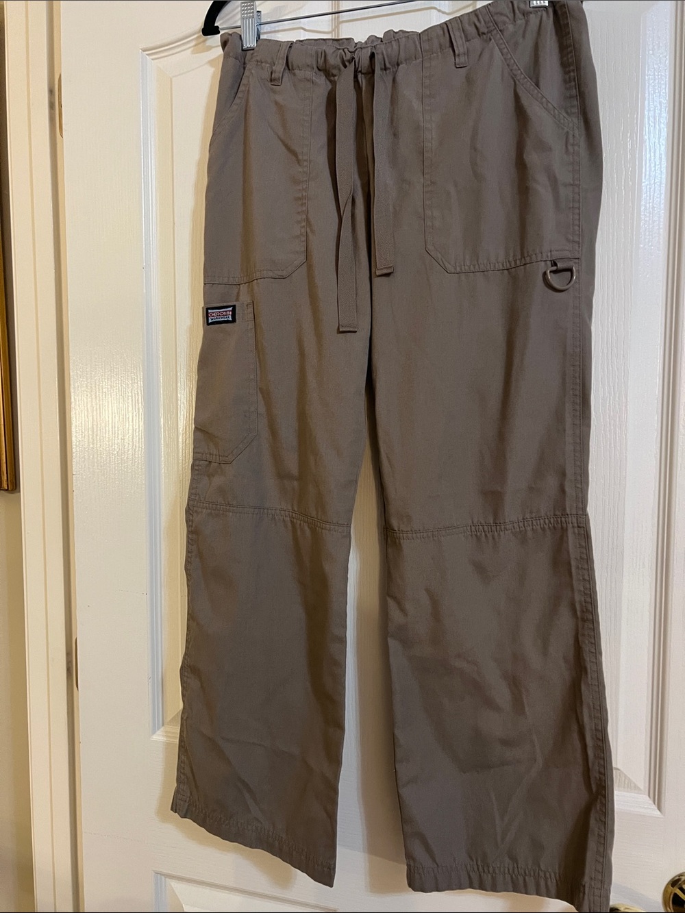 Cherokee Women’s Cargo Scrub Pants with Drawstring Olive/Taupe